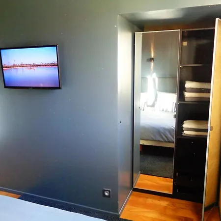 Les Olives Apartment Uzes Exterior photo