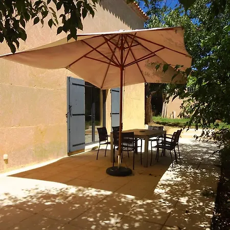 Les Olives Apartment Uzes Exterior photo